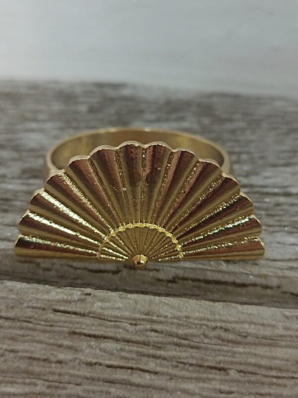 Anillo Abanico